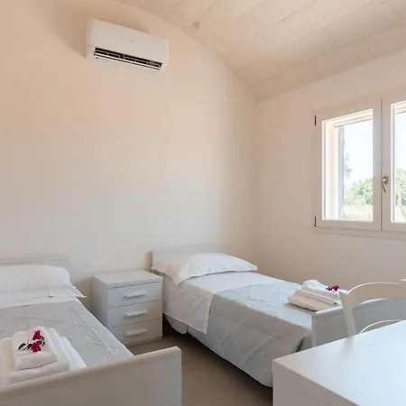 Prázdninový dům Lamia Flora Con Piscina Privata